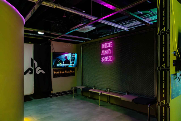 [ソウル] HIDE AND SEEKサムジキル店（하이드앤시크 쌈지길점）