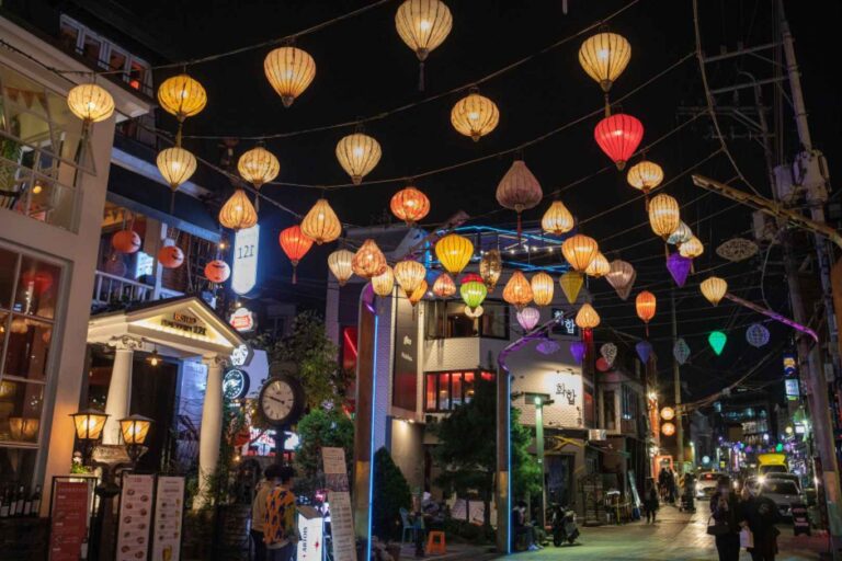 [ソウル] 梨泰院ショッピング通り（이태원 쇼핑거리）