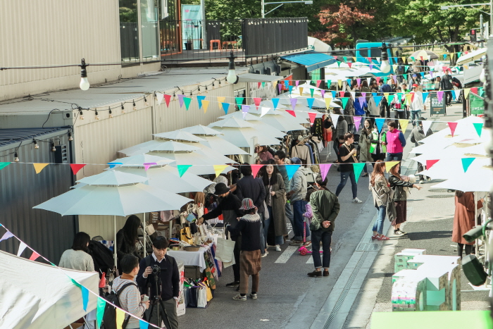 [ソウル] UNDER STAND AVENUE（언더스탠드에비뉴）