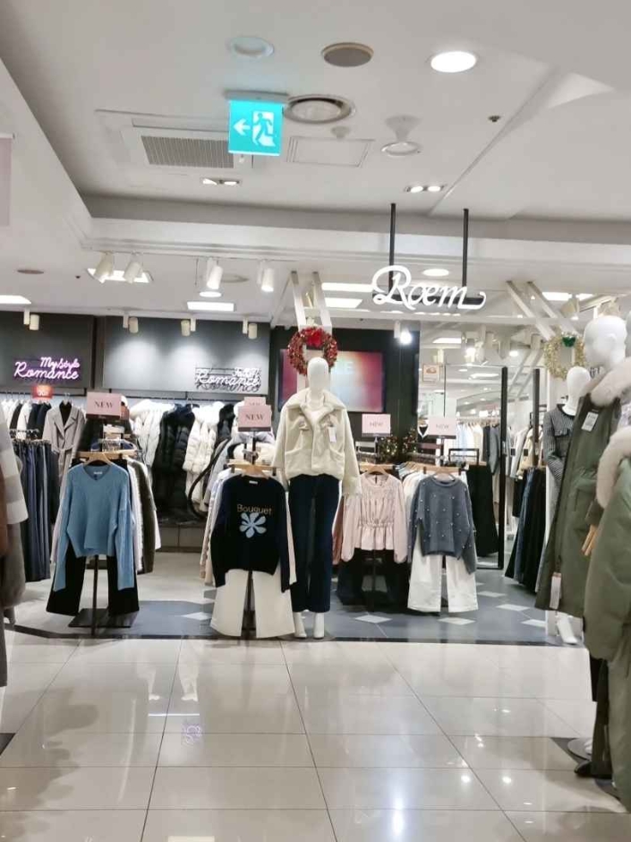[ソウル] [事後免税店] Roem（ロエム）・2001アウトレットチュンゲ（中渓）（로엠 2001아울렛 중계）
