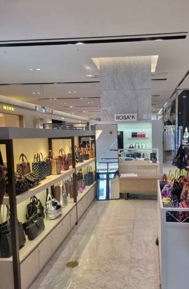 [ソウル] [事後免税店] rosa.K(ロサケイ)（로사케이）