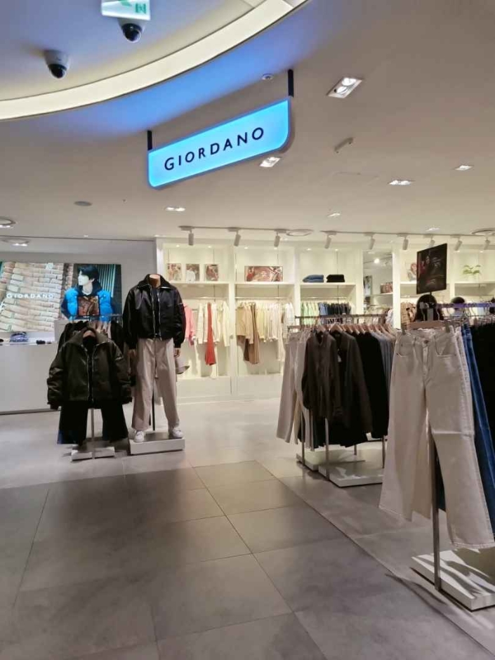 [ソウル] [事後免税店] GIORDANO（ジョルダーノ）（지오다노）