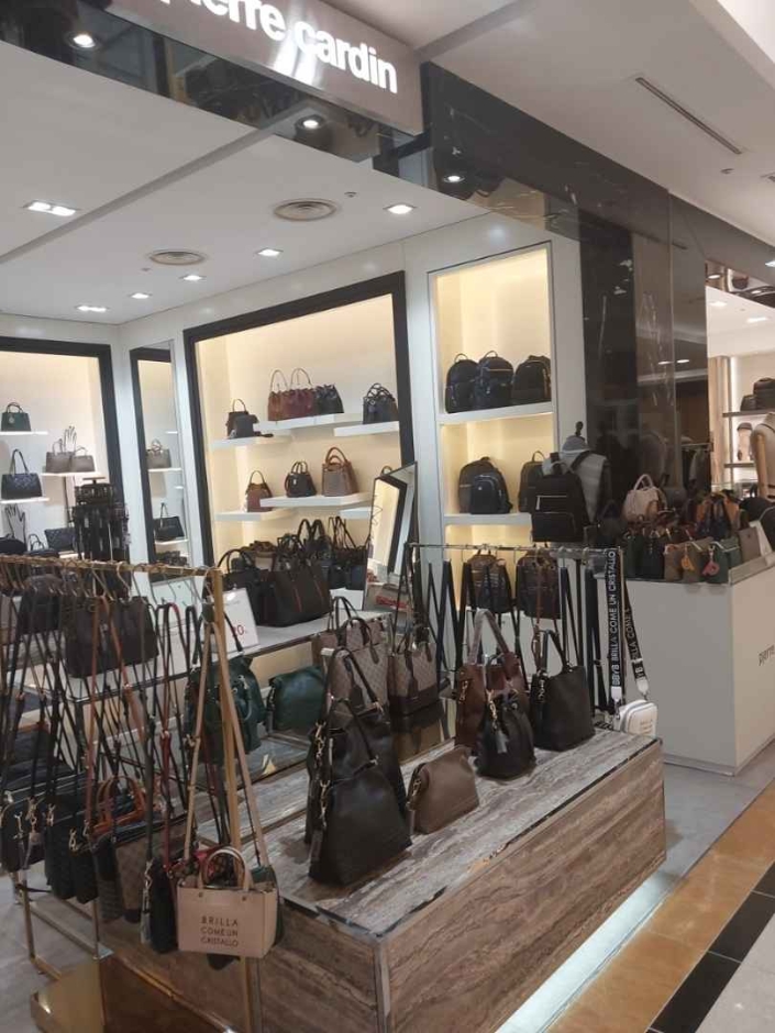 [ソウル] [事後免税店] pierre cardin（ピエールカルダン）（피에르가르뎅）