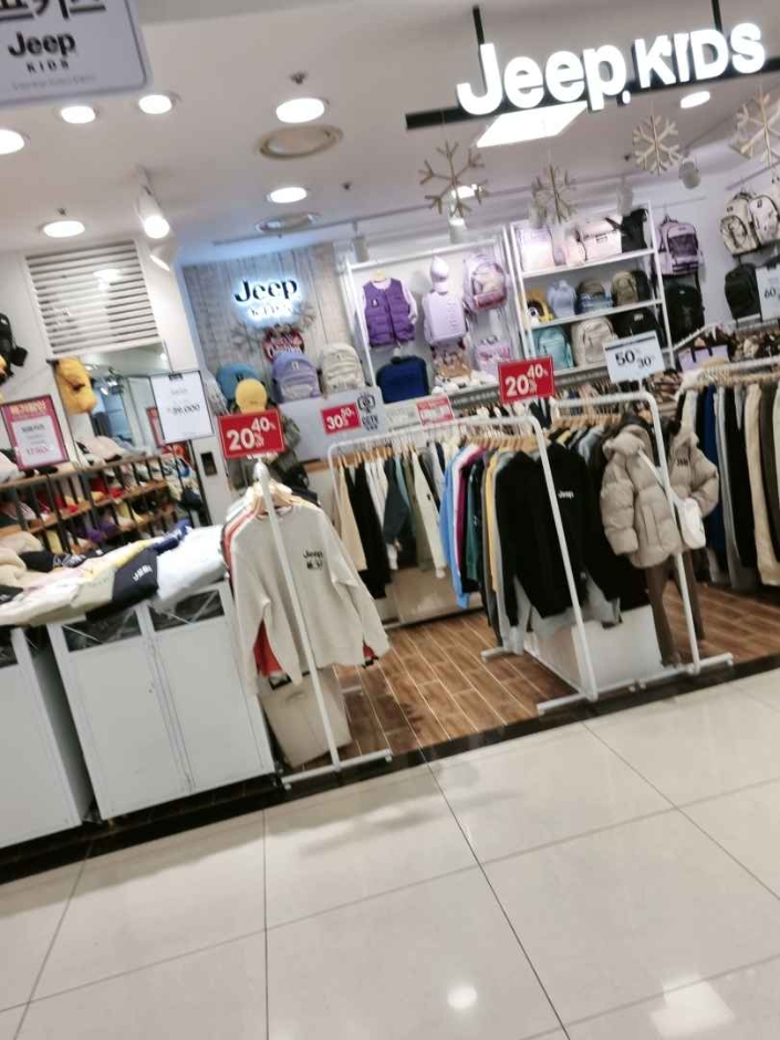 [ソウル] [事後免税店] Jeep（ジープ）キッズ・2001アウトレットチュンゲ（中渓）（지프키즈 2001아울렛 중계）