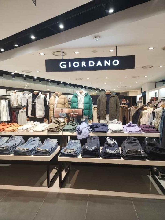 [ソウル] [事後免税店] GIORDANO（ジョルダーノ）（지오다노）