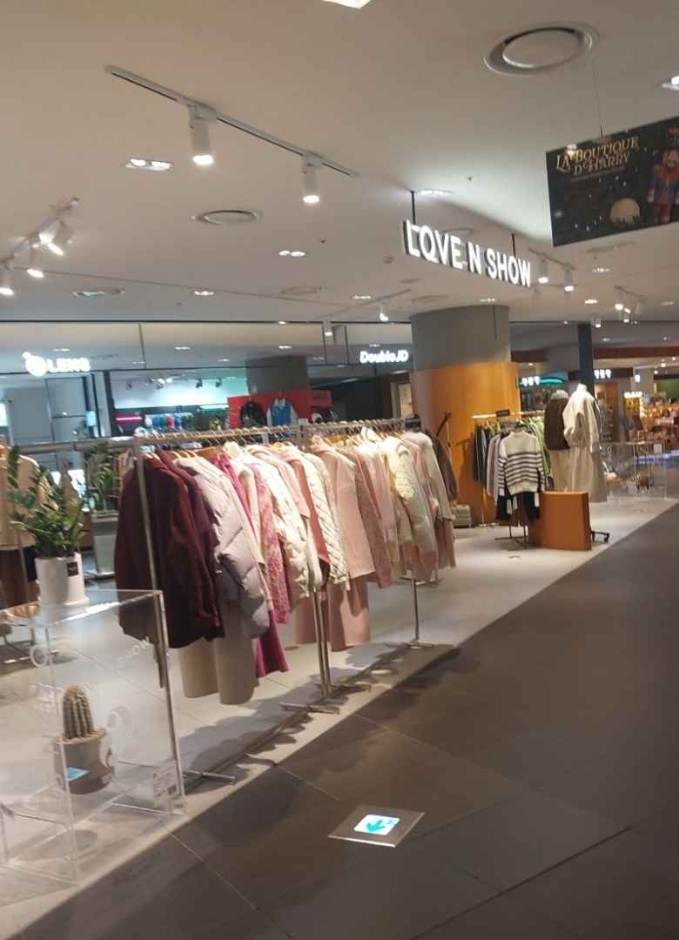 [ソウル] [事後免税店] LOVE N SHOW（ラブアンドショー）（러브앤쇼）