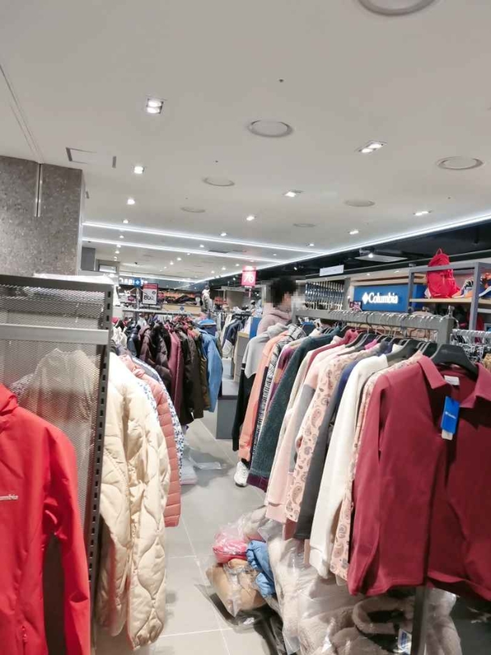 [ソウル] [事後免税店] Columbia（コロンビア）・NCシングロ（新九老）（컬럼비아 nc신구로）