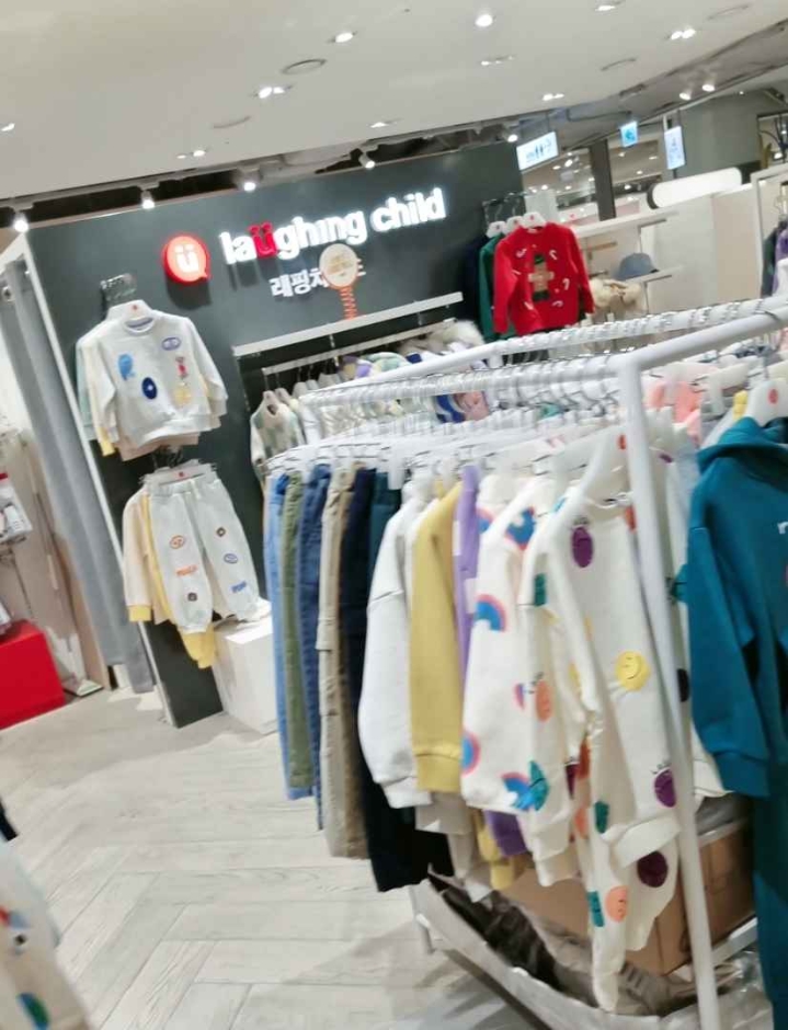 [ソウル] [事後免税店] LAUGHINGCHILD（ラフィングチャイルド）・NCシングロ（新九老）（래핑차일드 nc신구로）
