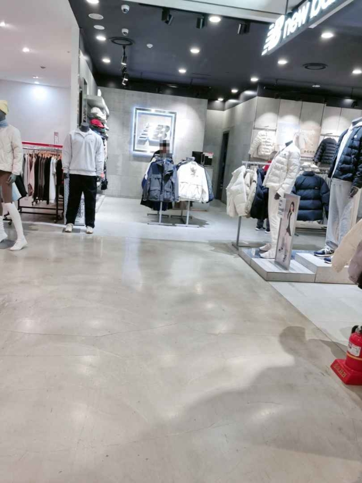 [ソウル] [事後免税店] New Balance（ニューバランス）（뉴발란스）