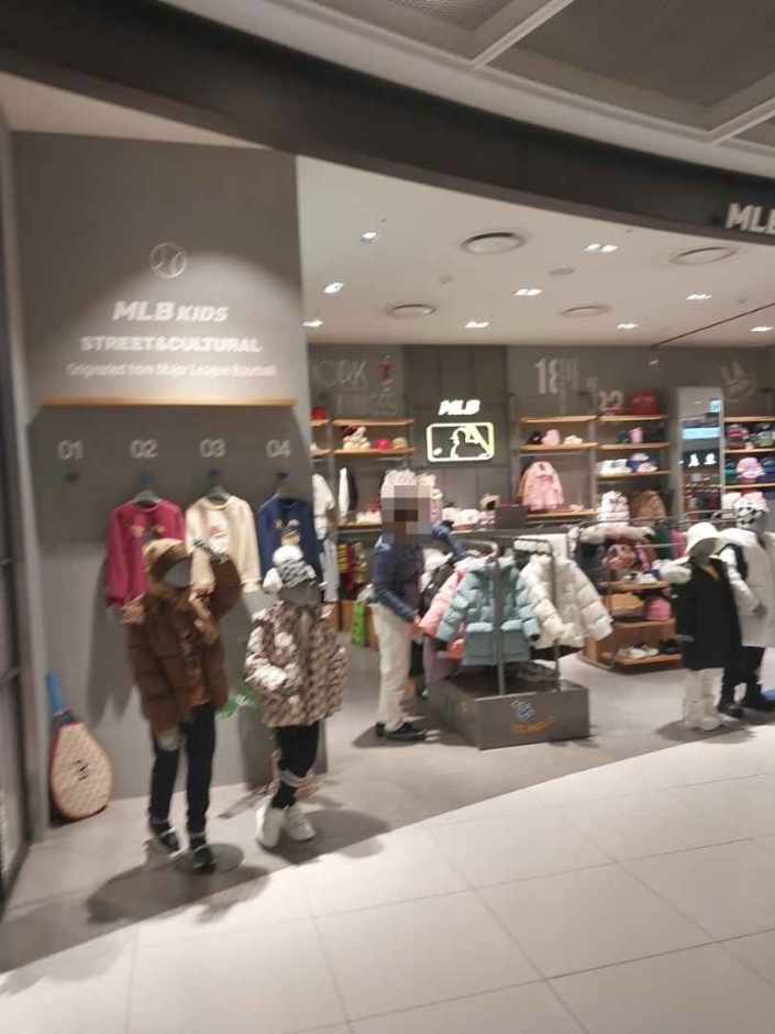 [ソウル] [事後免税店] MLBキッズ（MLB키즈）