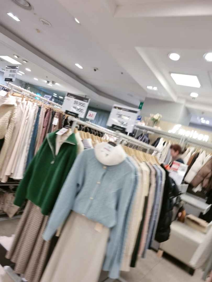 [ソウル] [事後免税店] MELBON（メルボン）・2001アウトレットチュンゲ（中渓）（멜본 2001아울렛 중계）