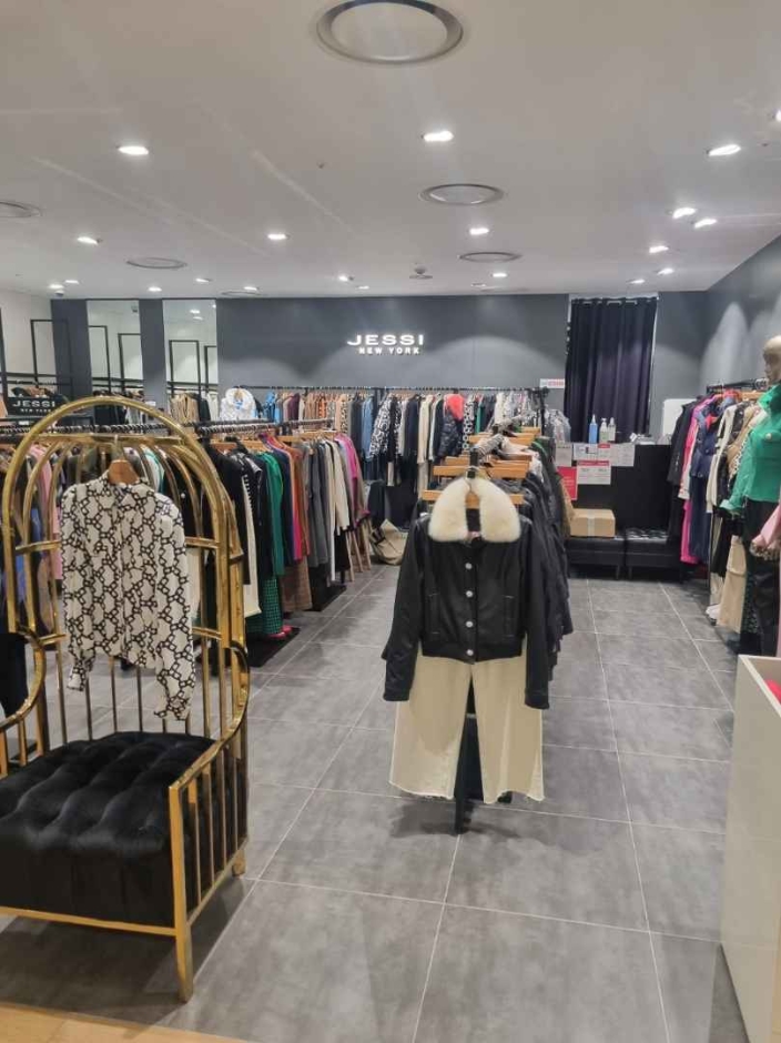 [ソウル] [事後免税店] JESSI NEWYORK（ジェシーニューヨーク）（제시뉴욕）