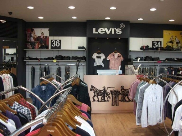 [ソウル] [事後免税店] LEVI’S（リーバイス）（리바이스）