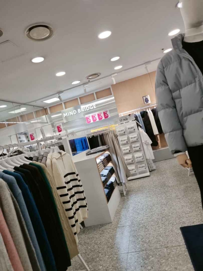 [ソウル] [事後免税店] Mind Bridge（マインドブリッジ）・2001アウトレットチュンゲ（中渓）（마인드브릿지 2001아울렛 중계）