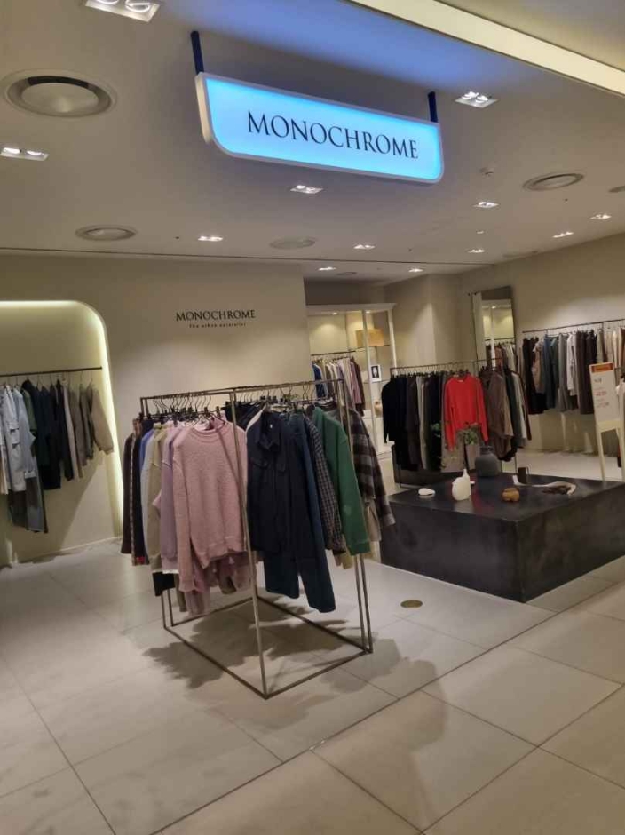 [ソウル] [事後免税店] MONOCHROME（モノクローム）（모노크롬）
