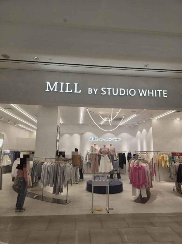 [ソウル] [事後免税店] STUDIO WHITE（スタジオホワイト）（스튜디오 화이트）