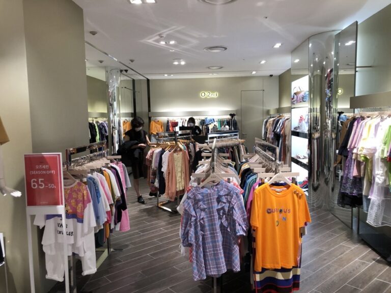 [ソウル] [事後免税店] THE HANDSOME（ハンサム）O’2nd（オズセカンド）・現代ガーデンファイブ（한섬 오즈세컨 현대가든파이브）