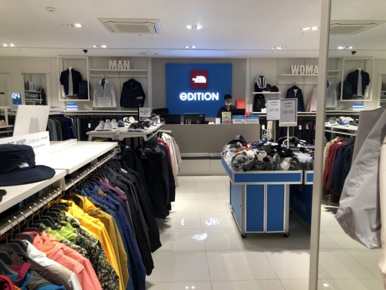 [ソウル] [事後免税店] THE NORTH FACE（ザ・ノース・フェイス）・現代ガーデンファイブ（노스페이스 현대가든파이브）