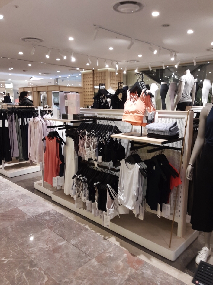 [ソウル] [事後免税店] lululemon（ルルレモン）・ロッテ本店（룰루레몬 롯데 본점）