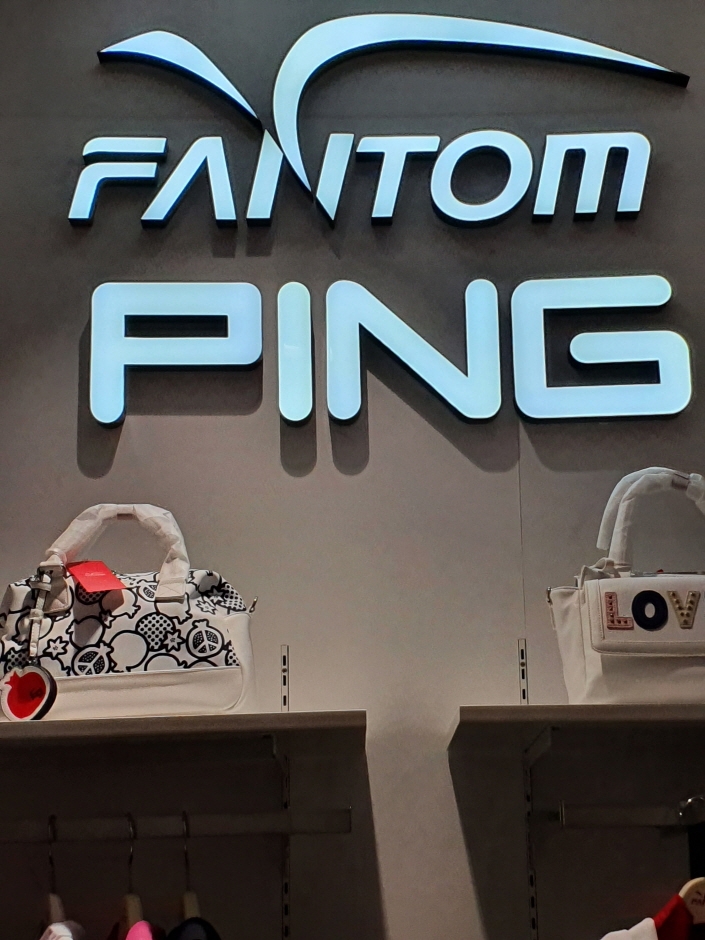 [ソウル] [事後免税店] CREAS（クリアス）Phantom（ファントム）・ロッテファクトリーカサン（加山）（크리스 팬텀 롯데팩토리가산）