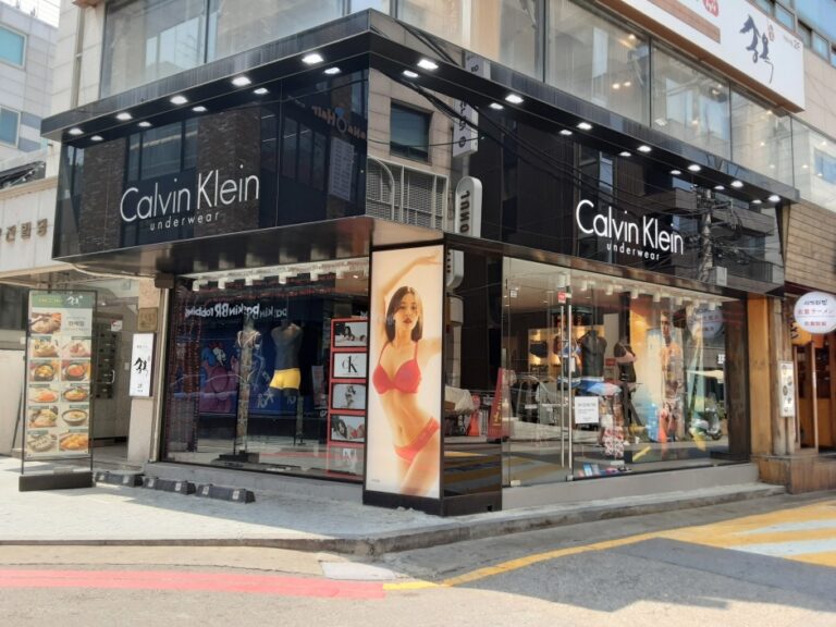 [ソウル] [事後免税店] PVH CKアンダーウェア・カロス（PVH CK언더웨어 가로수）