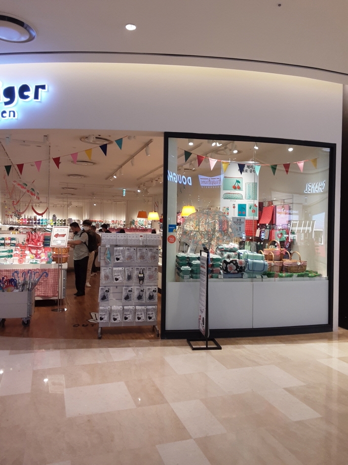 [ソウル] [事後免税店] flying tiger（フライングタイガー）・ロッテワールドモール（플라잉타이거 롯데월드몰）