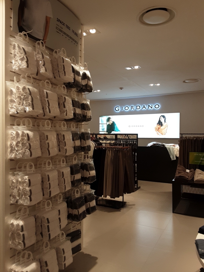 [ソウル] [事後免税店] GIORDANO（ジョルダーノ）・現代ガーデンファイブ（지오다노 현대가든파이브）