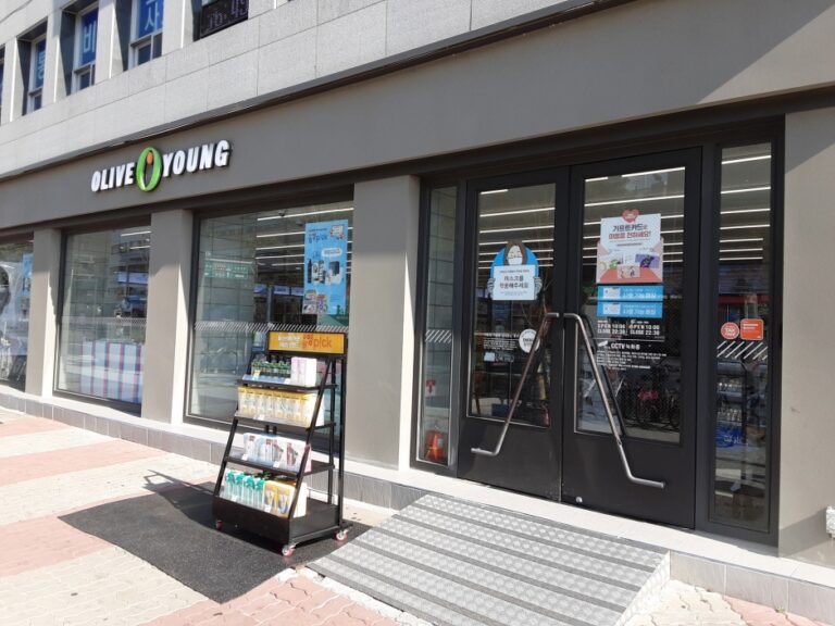 [ソウル] [事後免税店] Olive Young・ペミョン（培明）十字路（올리브영 배명사거리）