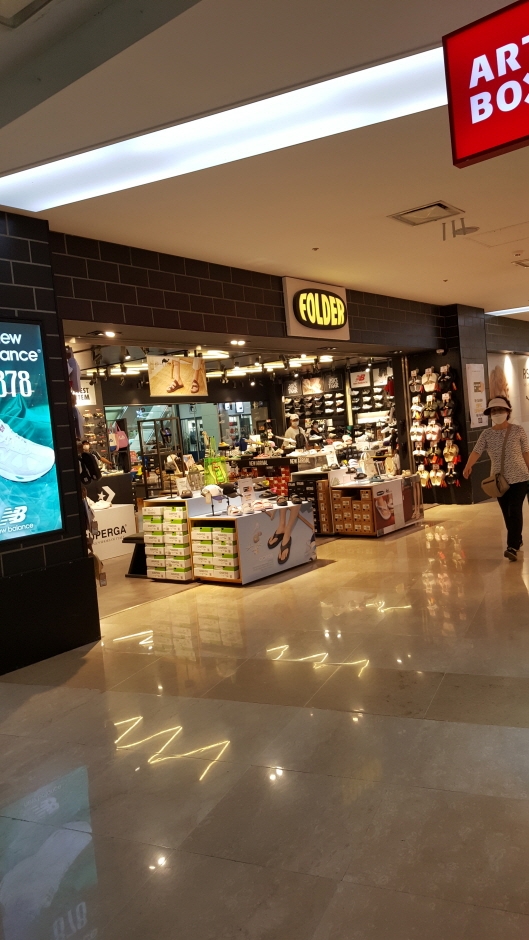 [ソウル] [事後免税店] EWフォルダー・コンデ（建大）スターシティ（EW 폴더 건대스타시티）