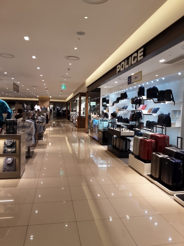 [ソウル] [事後免税店] 現代百貨店・ディーキューブシティ（현대백화점 디큐브시티）