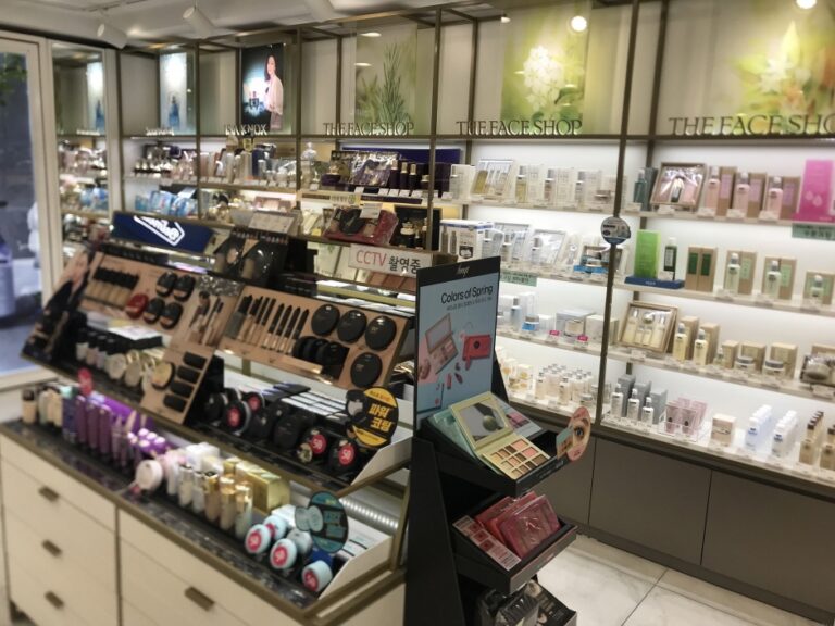 [ソウル] [事後免税店] Nature Collection・シンチョン（新村）（네이처컬렉션 신촌）