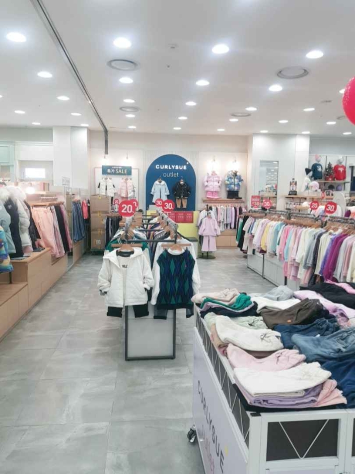 [仁川] [事後免税店] CURLYSUE（カーリースー）・モダアウトレットインチョン（仁川）店（컬리수 모다아울렛 인천점）