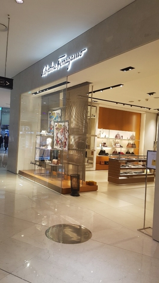 [大田] [事後免税店] FERRAGAMO（フェラガモ）・ギャラリアタイムワールド店（페레가모 갤러리아 타임월드점）