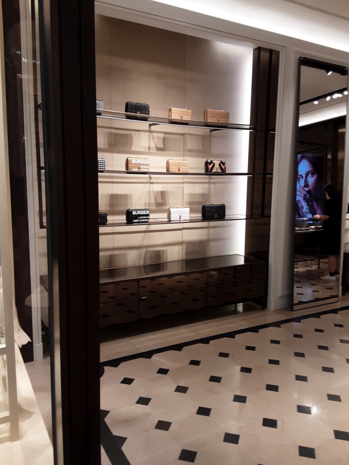 [光州] [事後免税店] BURBERRY（バーバリー）・ロッテクァンジュ（光州）店（버버리 롯데 광주점）