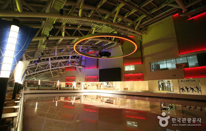 [釜山] センタムシティ アイスリンク（新世界百貨店）（센텀시티 아이스링크（신세계백화점））