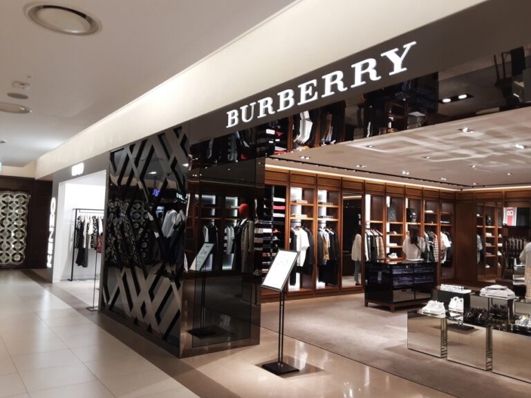 [釜山] [事後免税店] BURBERRY（バーバリー）メンズ・シンセゲ（新世界）センタムシティ店（버버리 남성 신세계 센텀시티점）