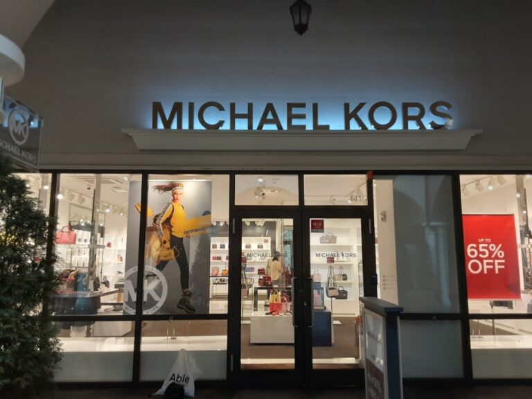 [釜山] [事後免税店] Michael Kors（マイケル・コース）・シンセゲ（新世界）プサン（釜山）店（마이클코어스 신세계 부산점）
