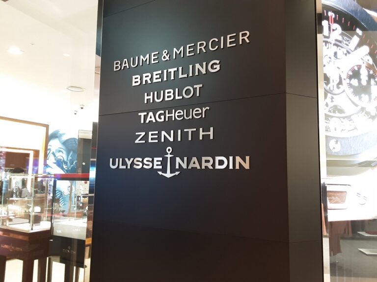 [釜山] [事後免税店] MYUNGBO（ミョンボ）INC・シンセゲ（新世界）センタム時計（명보INC 신세계센텀시계）