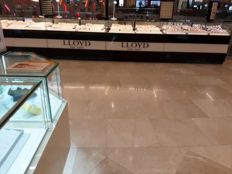 [釜山] [事後免税店] EJ LLOYD・ロッテクァンボク（光復）（EJ 로이드 롯데광복）