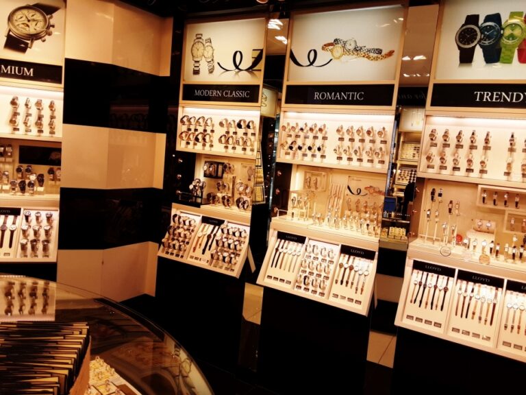 [釜山] [事後免税店] LLOYD（ロイド）・クァンボク（光復）（로이드 광복）