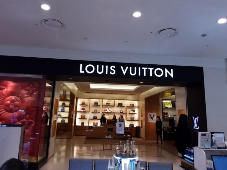 [蔚山] [事後免税店] LOUIS VUITTON（ルイ・ヴィトン）・ウルサン（蔚山）（루이비통 현대울산）