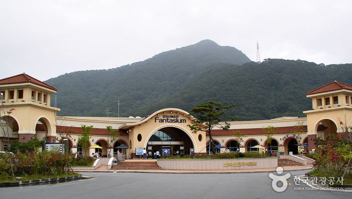 [京畿道] 新北リゾートSPRINGFALL（신북리조트 스프링폴）