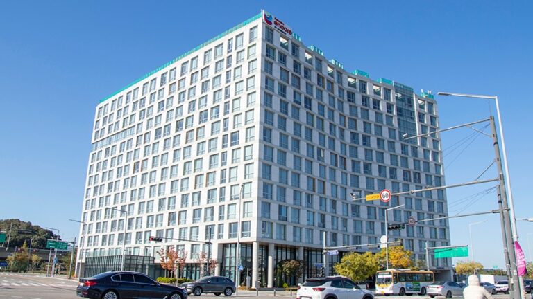 [京畿道] ラマダアンコールバイウィンダム金浦漢江ホテル（라마다앙코르 바이윈덤 김포한강호텔）