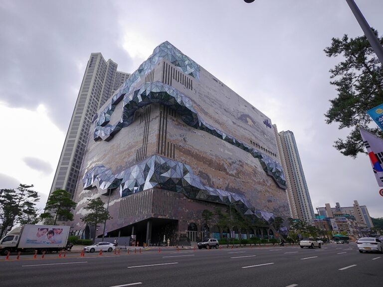 [京畿道] ギャラリア光敎PASSAGE（갤러리아 광교 파사쥬）