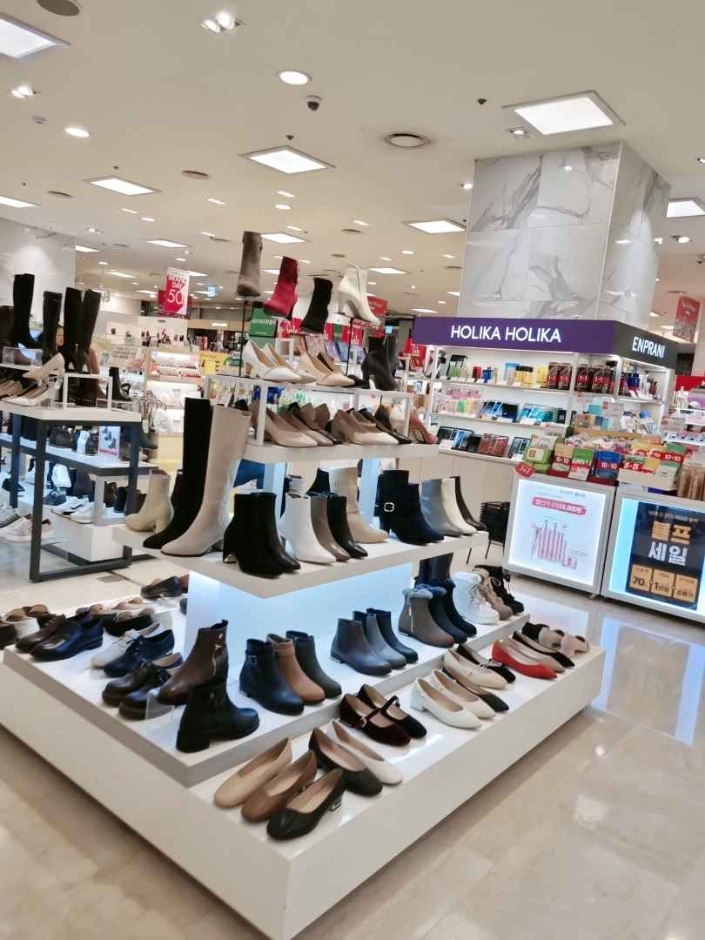 [京畿道] [事後免税店] Holika Holika（ホリカホリカ）・ニューコアピョンチョン（坪村）（홀리카홀리카 뉴코아 평촌）