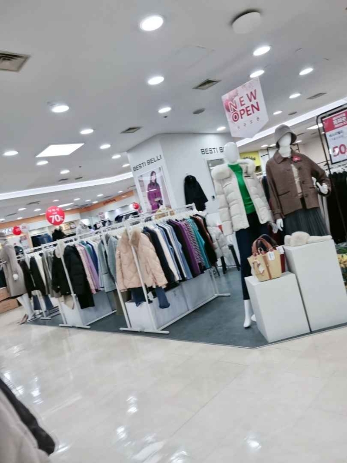 [京畿道] [事後免税店] BESTI BELLI（ベスティベリー）・セーブゾーンクァンミョン（光明）店（베스띠벨리 세이브존 광명점）