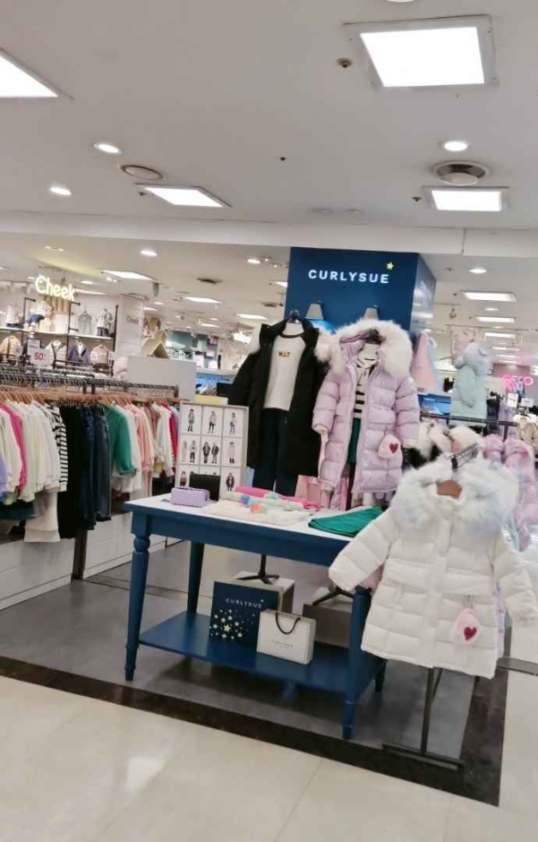 [京畿道] [事後免税店] CURLYSUE（カーリースー）・ニューコアサンボン（山本）店（컬리수 뉴코아 산본점）