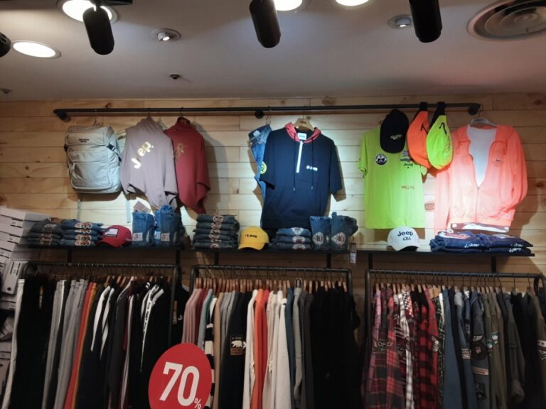 [京畿道] [事後免税店] ジープ（지프）