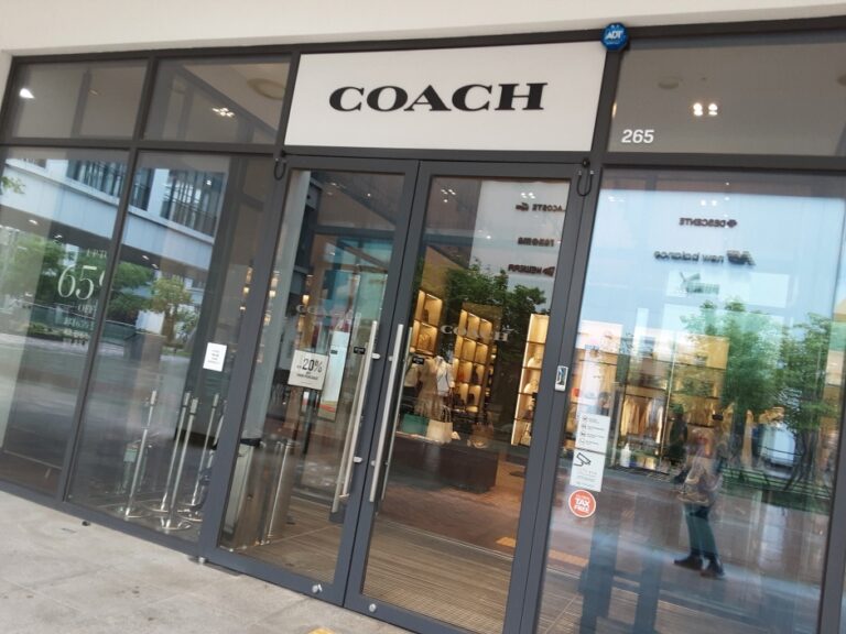 [京畿道] [事後免税店] COACH（코치）