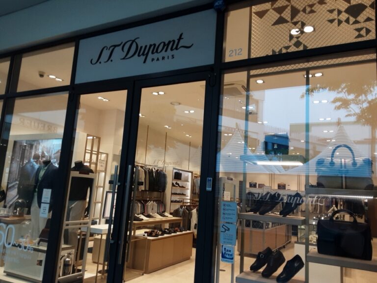 [京畿道] [事後免税店] THE HANDSOME（ハンサム）SJSJ・現代キンポ（金浦）（한섬 SJSJ 현대김포）